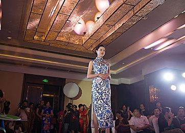 国产《遗骸》Steam版发售 重庆背景丧尸大逃杀游戏